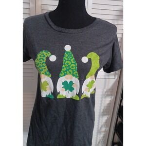 INSTANT MESSAGE ST PATRICK'S DAY GNOME SHIRT SIZE MEDIUM